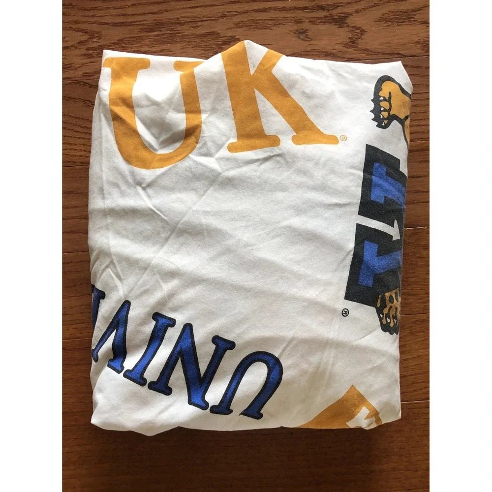 Vtg University Of Kentucky Wildcats Full Fitted Sheet 50/50 Cotton Polyester USA